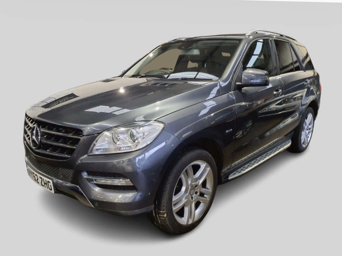 Used Mercedes-Benz M Class 2012 for sale - 77258532: Photo 2