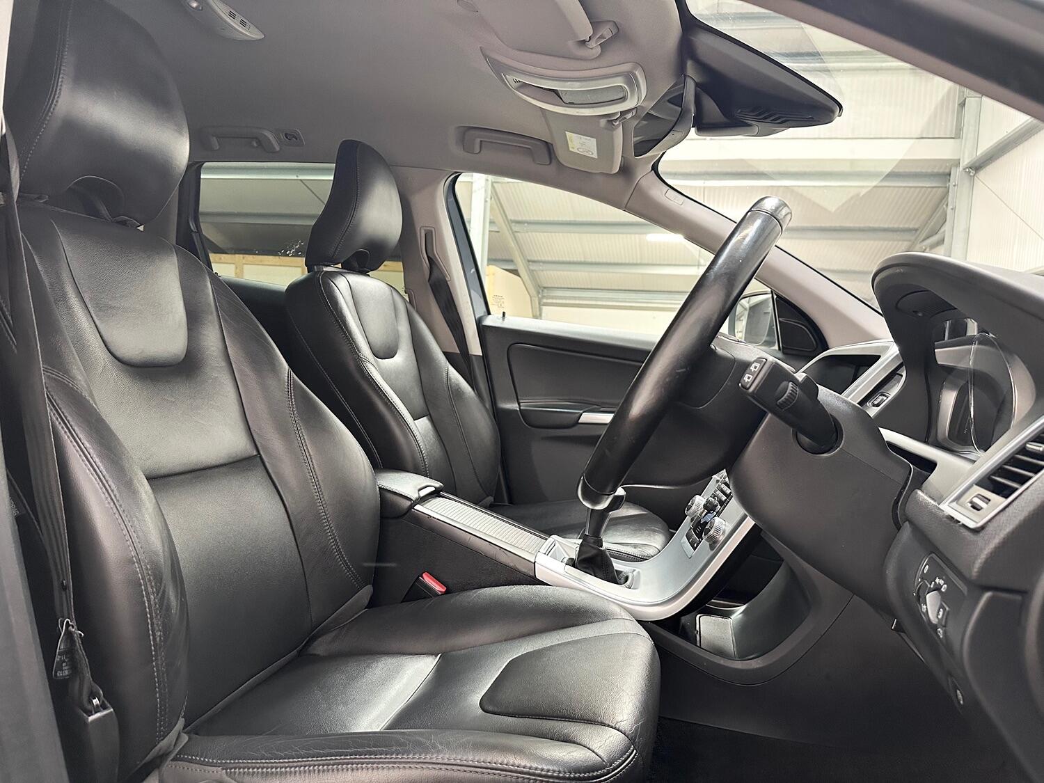 Used Volvo XC60 2017 for sale - 76821626: Photo 10