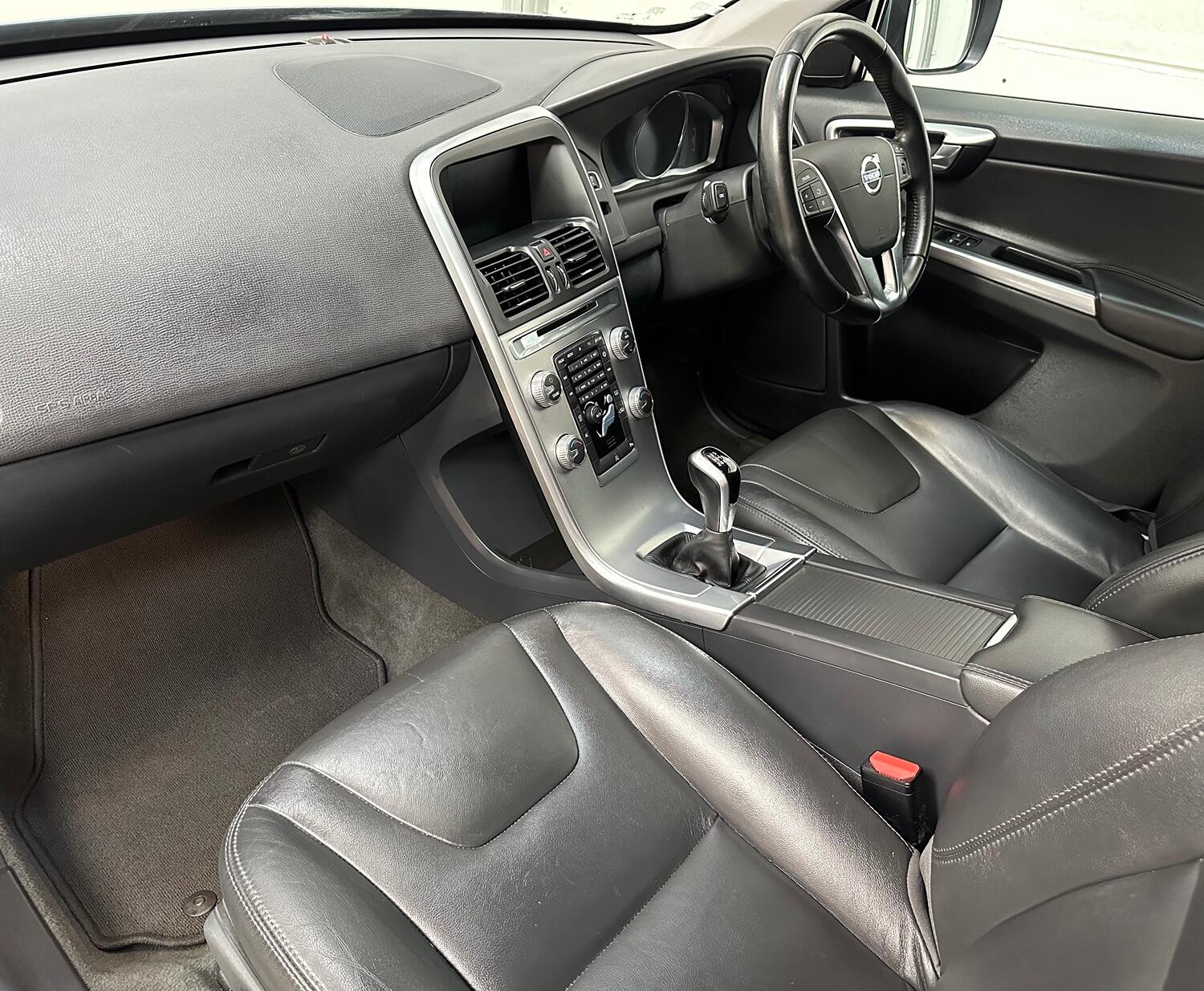 Used Volvo XC60 2017 for sale - 76821626: Photo 11