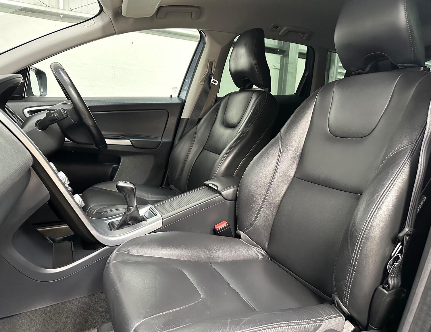 Used Volvo XC60 2017 for sale - 76821626: Photo 12