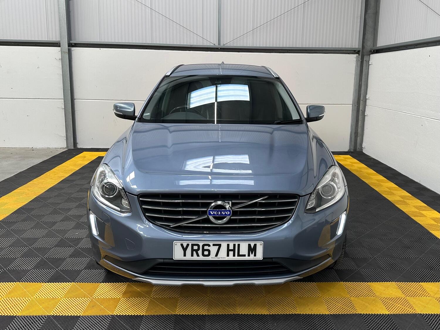 Used Volvo XC60 2017 for sale - 76821626: Photo 2