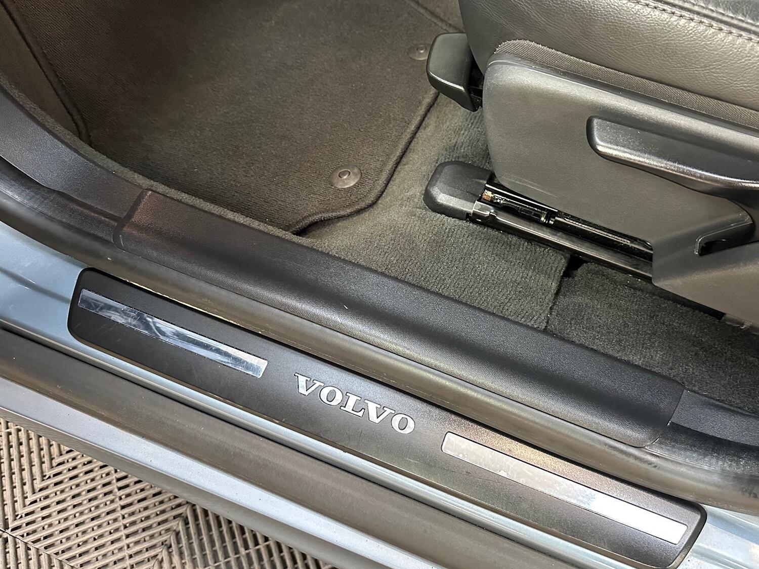 Used Volvo XC60 2017 for sale - 76821626: Photo 40