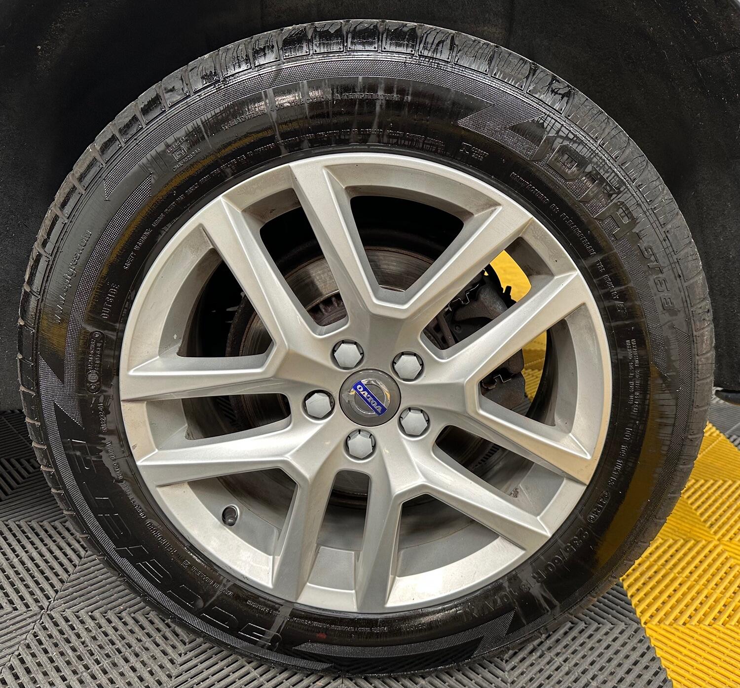 Used Volvo XC60 2017 for sale - 76821626: Photo 42