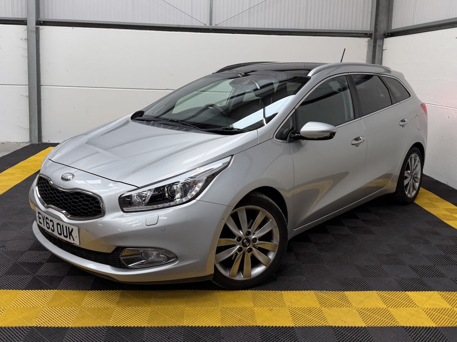 Used Kia Ceed 2013 for sale - 77251262: Photo 4