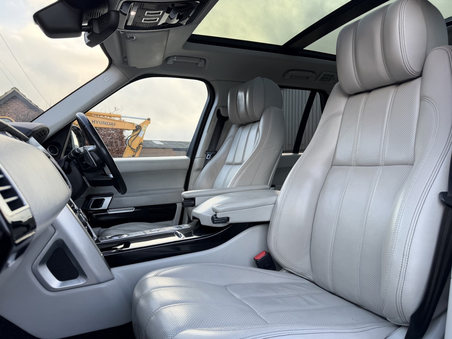 Used Land Rover Range Rover 2017 for sale - 77391912: Photo 11