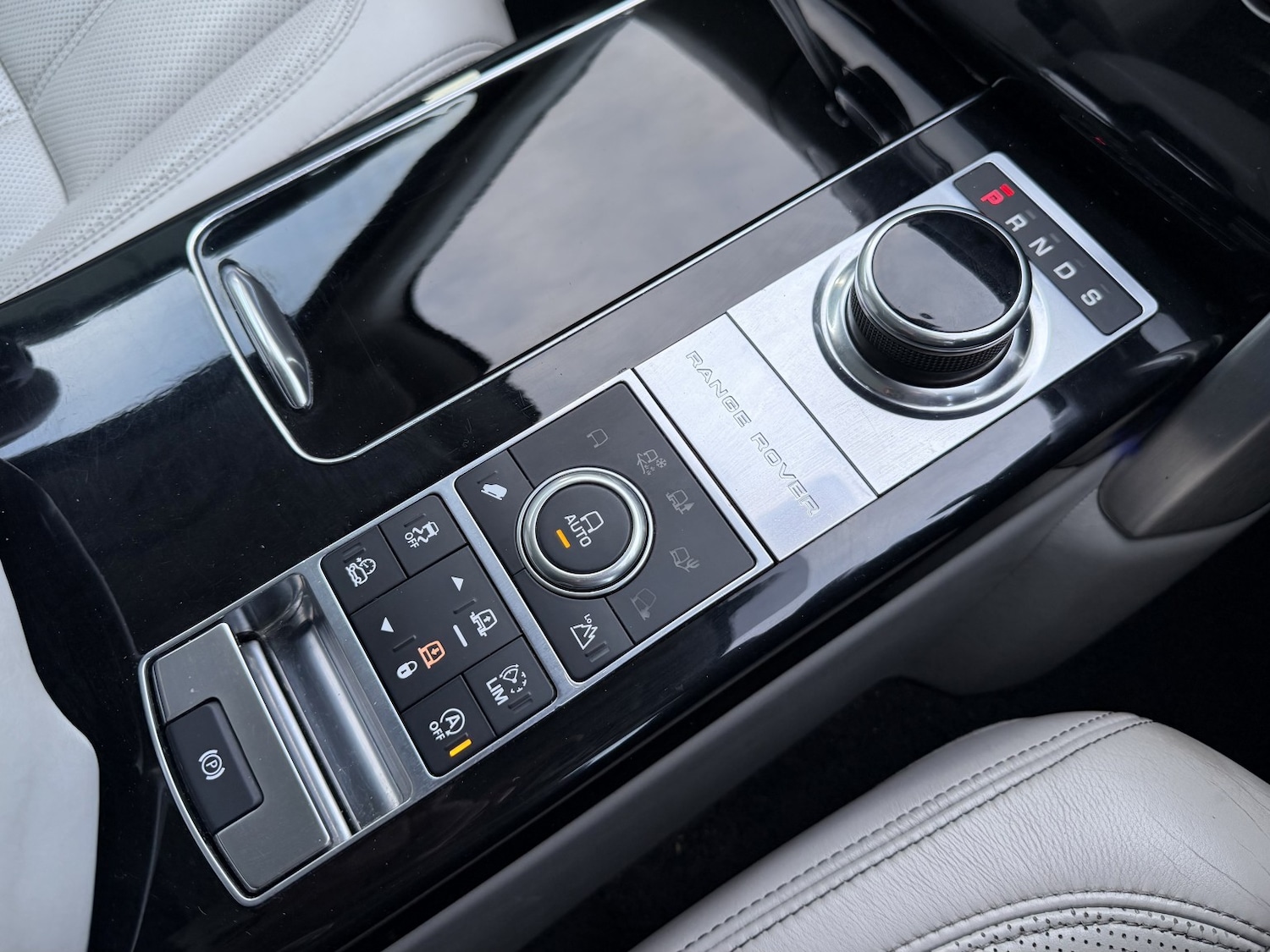 Used Land Rover Range Rover 2017 for sale - 77391912: Photo 26