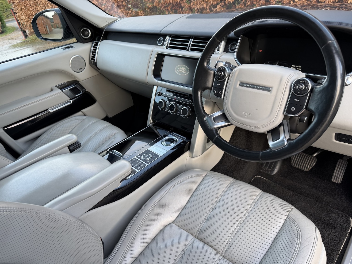 Used Land Rover Range Rover 2017 for sale - 77391912: Photo 3