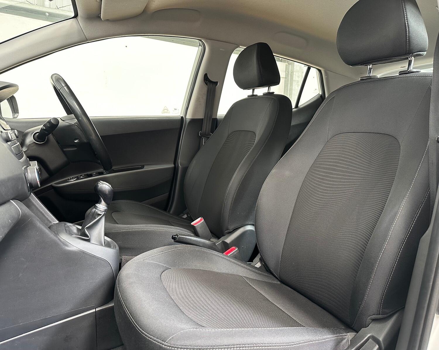 Used Hyundai i10 2019 for sale - 76821576: Photo 13