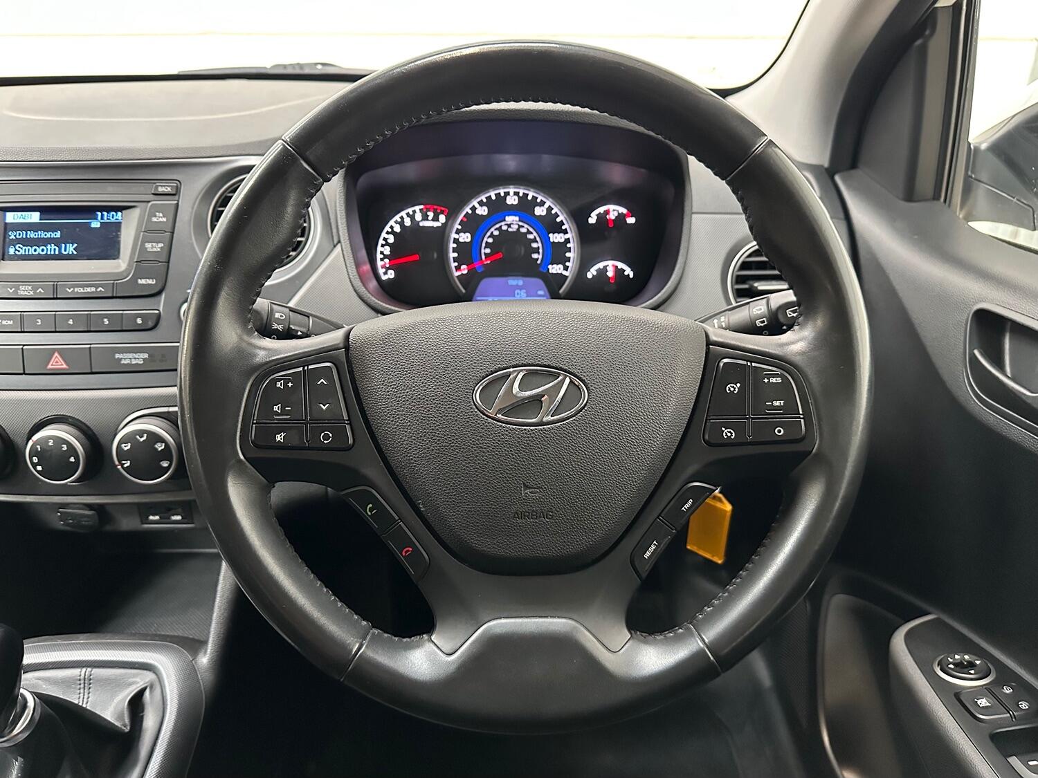 Used Hyundai i10 2019 for sale - 76821576: Photo 15