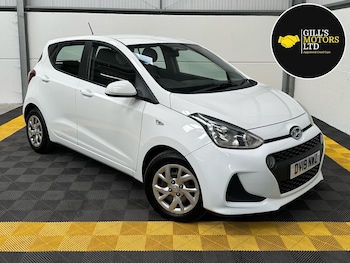 Used Hyundai i10 2019 for sale - 76821576: Photo