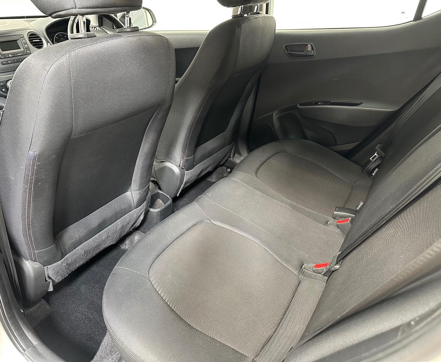 Used Hyundai i10 2019 for sale - 76821576: Photo 25