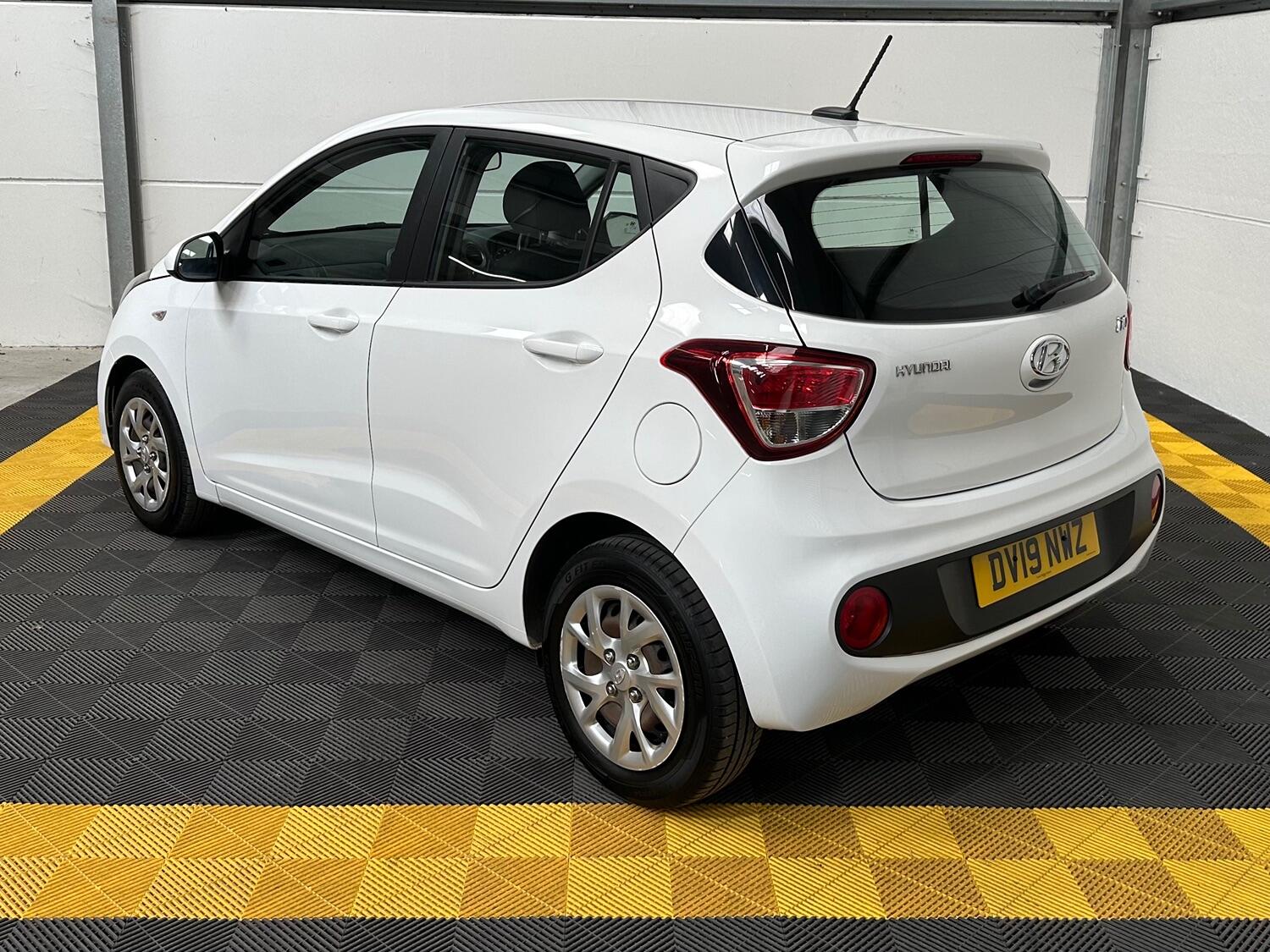 Used Hyundai i10 2019 for sale - 76821576: Photo 6
