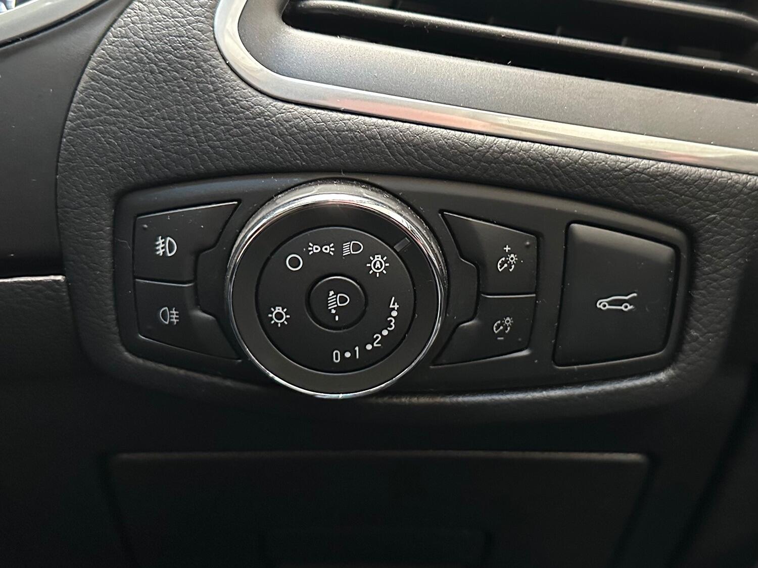 Used Ford Edge 2016 for sale - 76821558: Photo 35