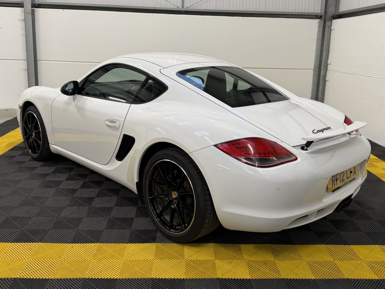 Used Porsche Cayman 2012 for sale - 76821588: Photo 6