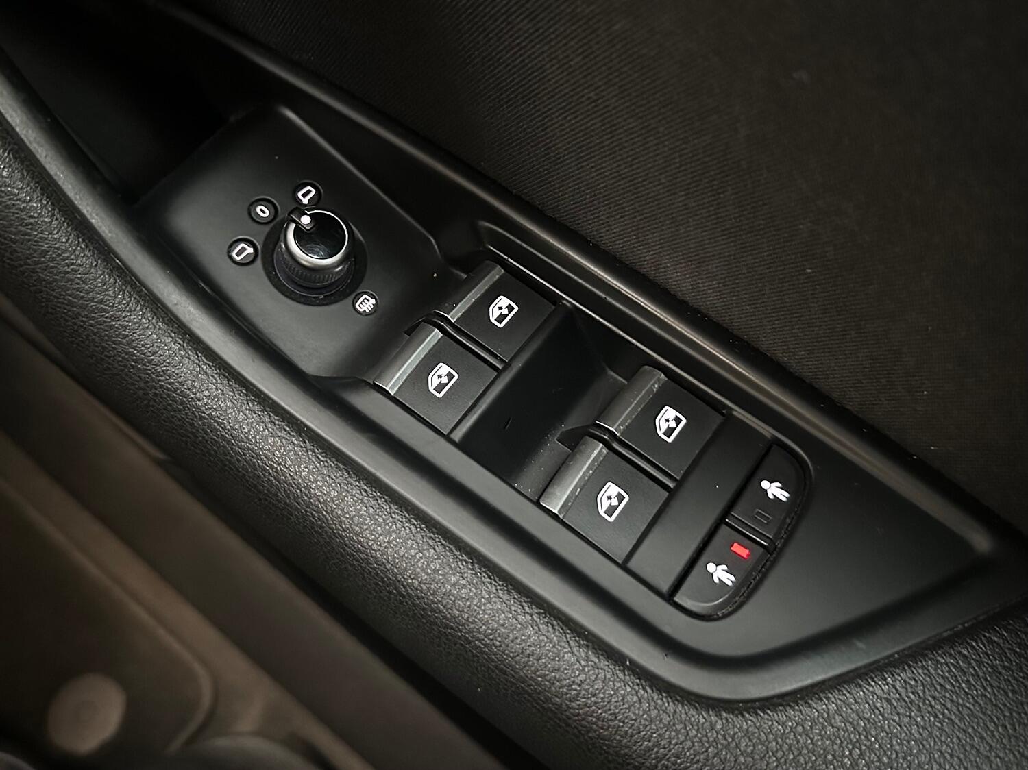 Used Audi A4 2016 for sale - 76963369: Photo 29