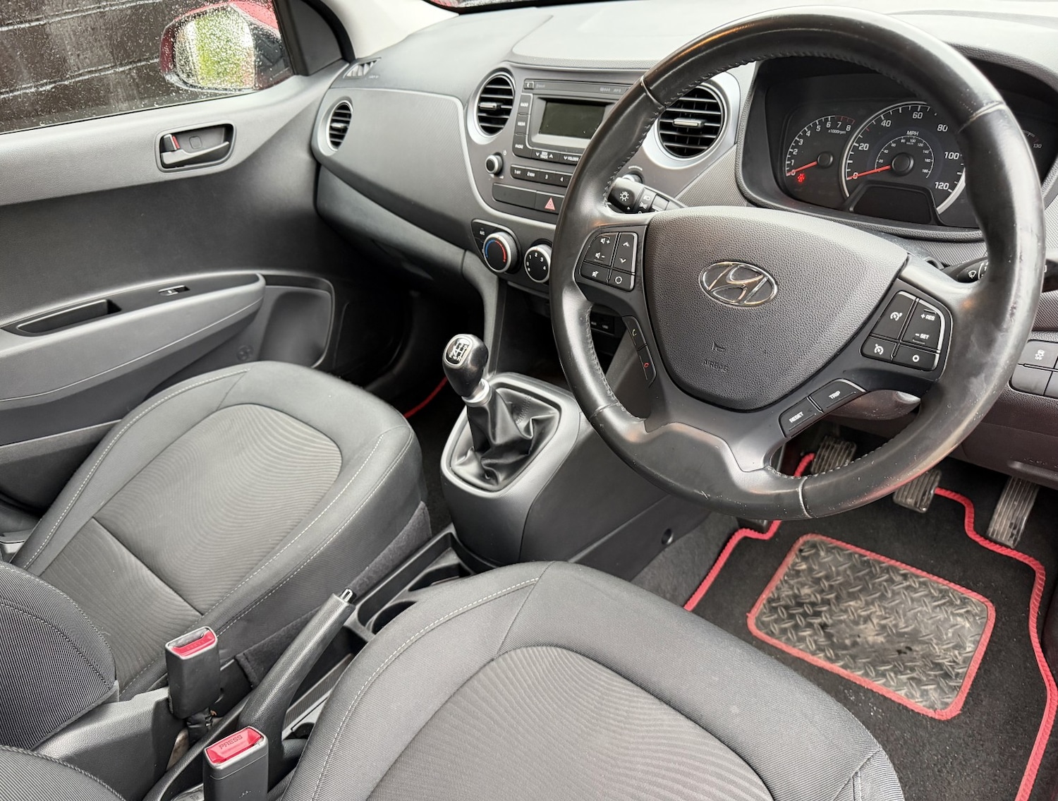 Used Hyundai i10 2019 for sale - 77159276: Photo 3