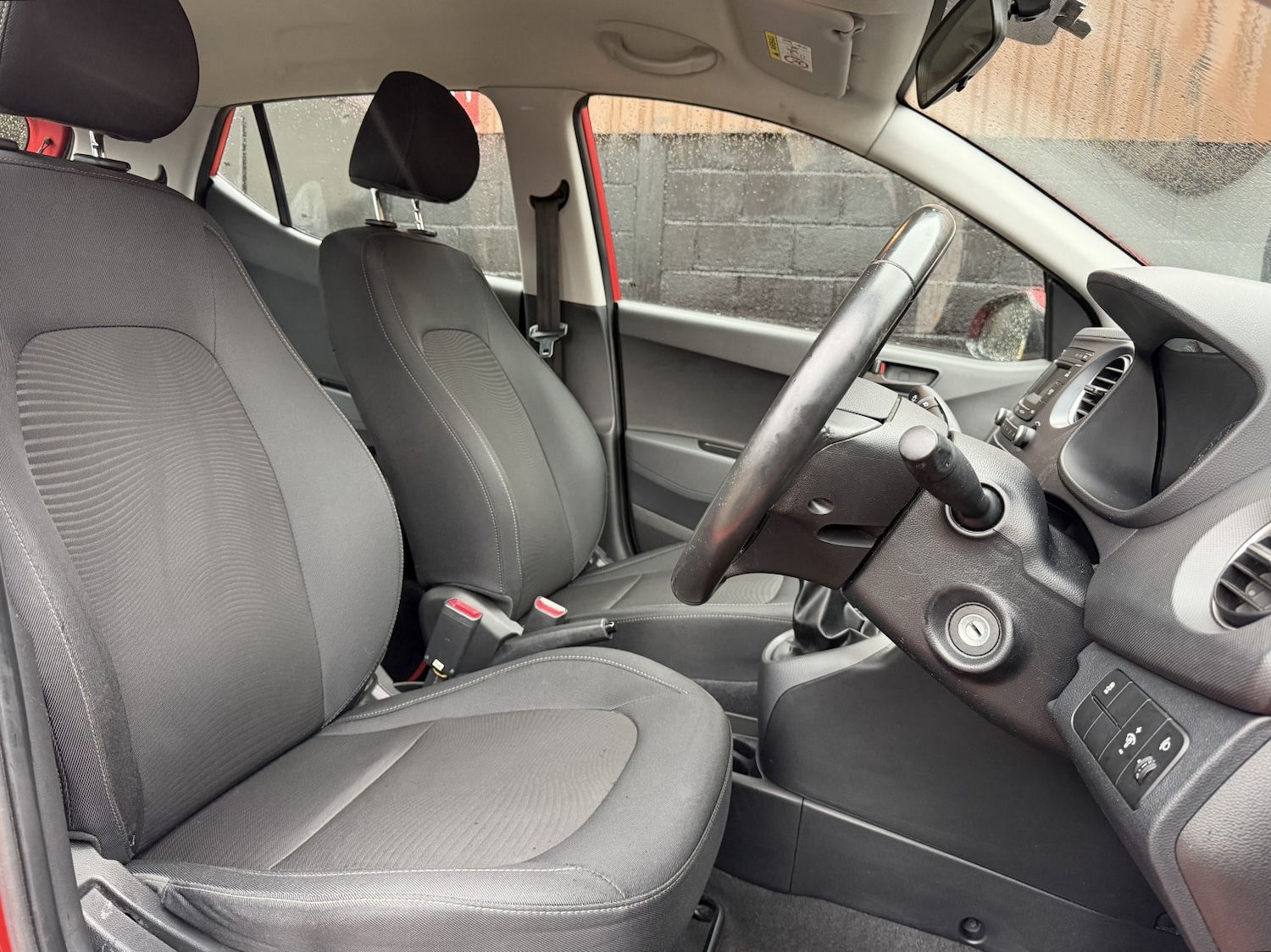 Used Hyundai i10 2019 for sale - 77159276: Photo 4