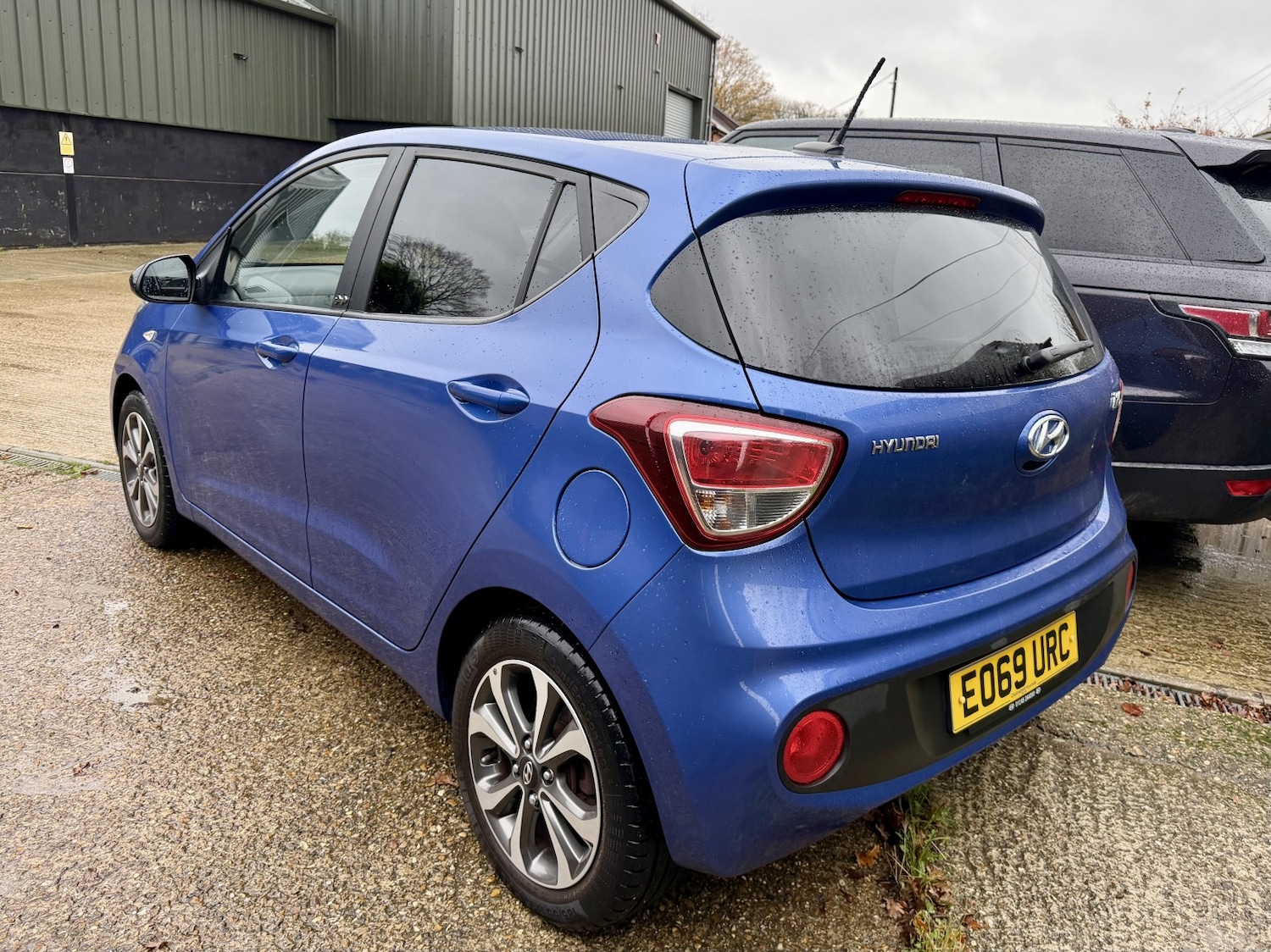 Used Hyundai i10 2019 for sale - 76821594: Photo 2