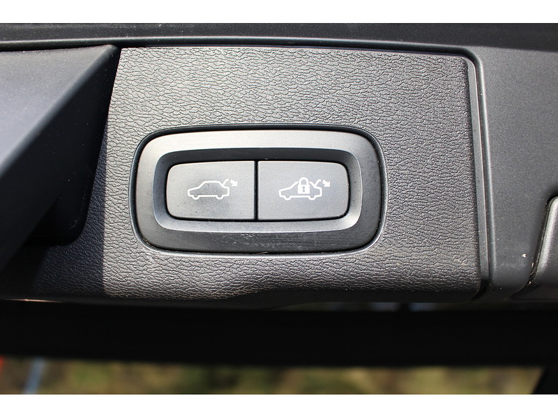 Used Volvo XC60 for sale - 77746204: Photo 29