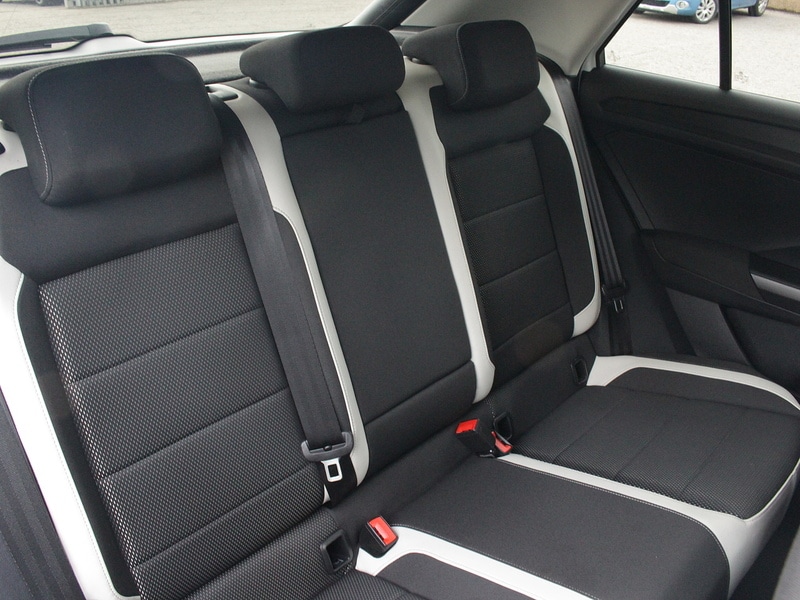 Used Volkswagen T-Roc for sale - 77746231: Photo 38