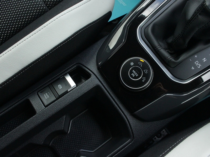 Used Volkswagen T-Roc for sale - 77746231: Photo 47