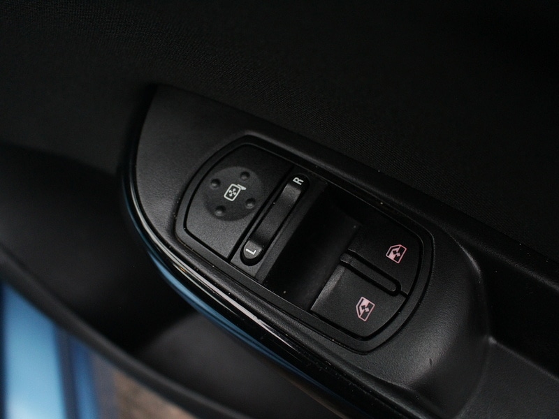 Used Vauxhall Corsa 2018 for sale - 77895988: Photo 40