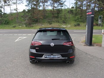 Used Volkswagen Golf 2018 for sale - 78864326: Photo