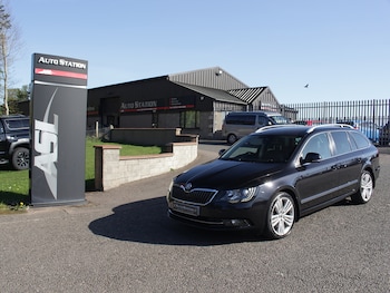 Used Skoda Superb 2013 for sale - 78351725: Photo