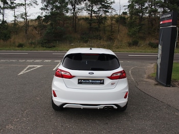 Used Ford Fiesta 2019 for sale - 79518772: Photo