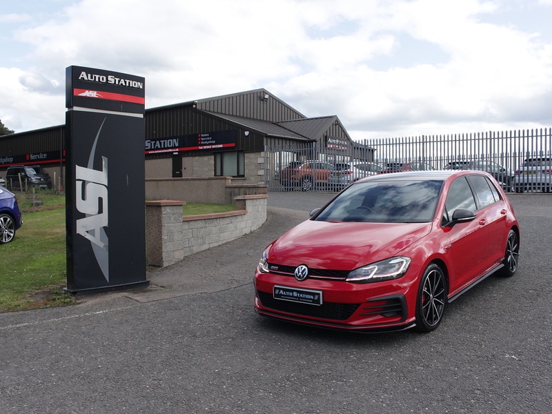 Used Volkswagen Golf 2019 for sale - 77802796: Photo 2