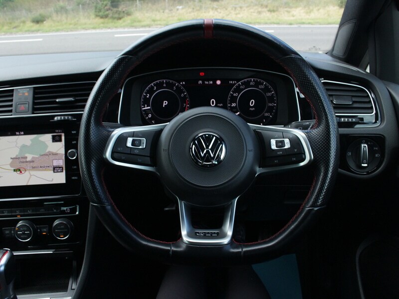 Used Volkswagen Golf 2019 for sale - 77802796: Photo 32