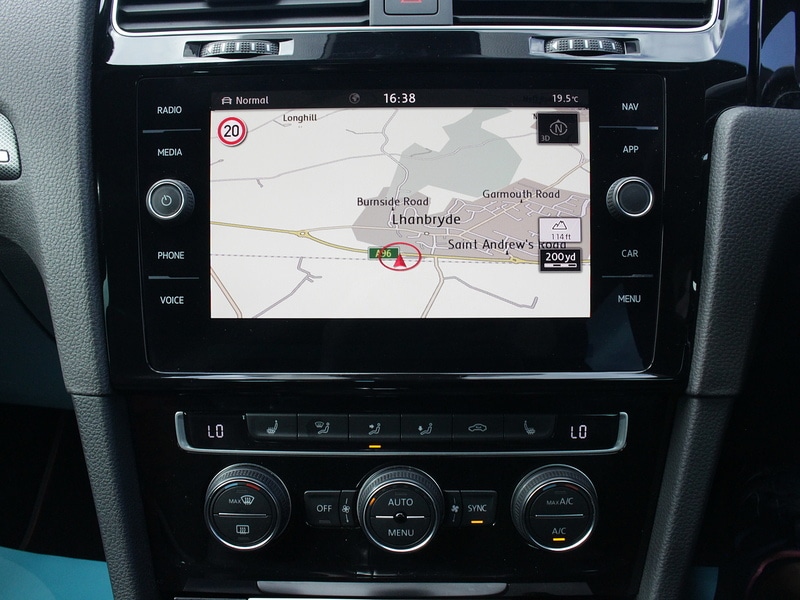 Used Volkswagen Golf 2019 for sale - 77802796: Photo 35