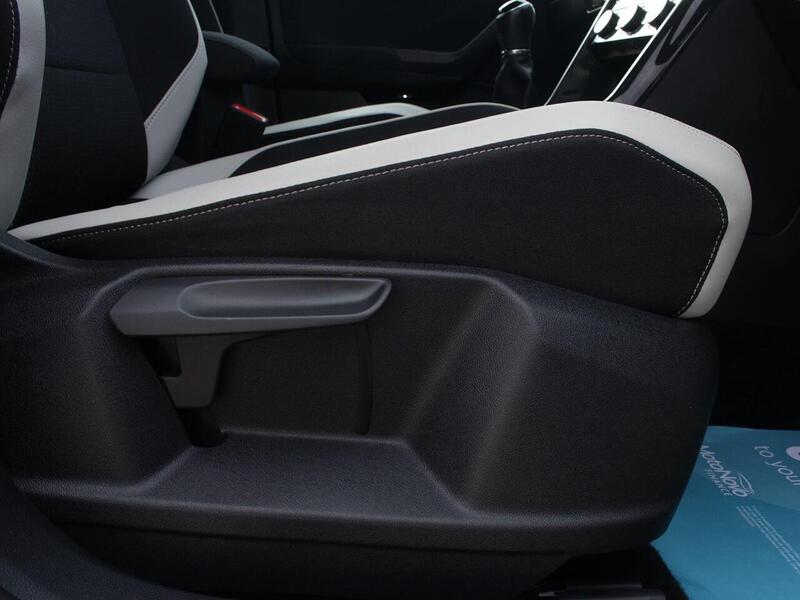 Used Volkswagen T-Roc for sale - 77746230: Photo 49