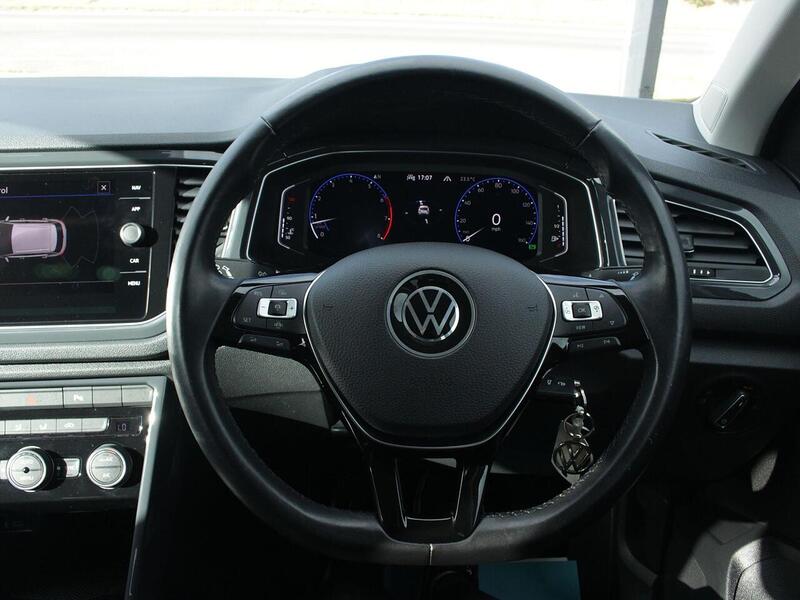 Used Volkswagen T-Roc 2020 for sale - 77802800: Photo 38