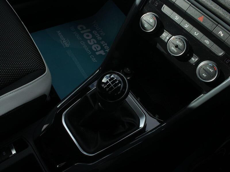 Used Volkswagen T-Roc 2020 for sale - 77802800: Photo 44