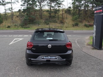 Used Volkswagen Polo 2018 for sale - 79663323: Photo