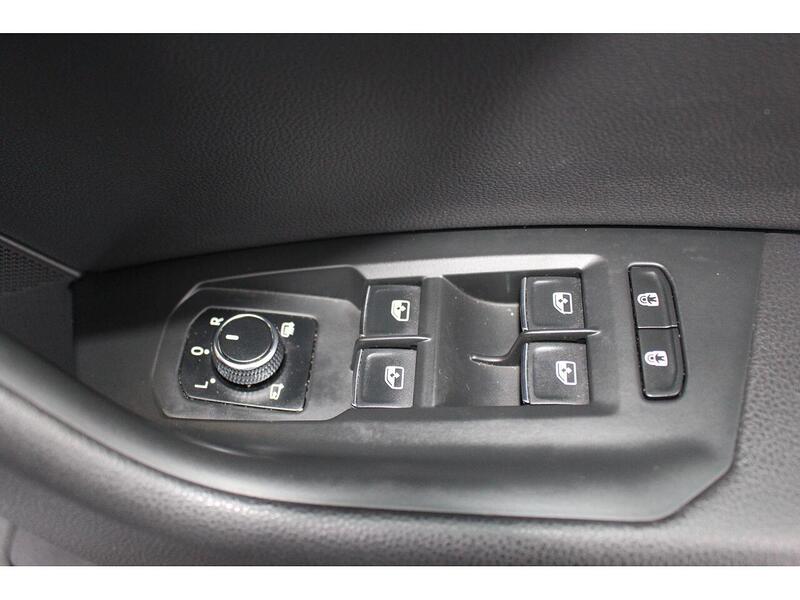 Used Volkswagen Touareg for sale - 77746205: Photo 24