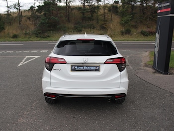 Used Honda HR-V 2019 for sale - 79518770: Photo