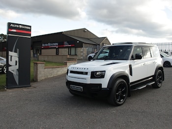 Used Land Rover Defender 110 2022 for sale - 77895985: Photo