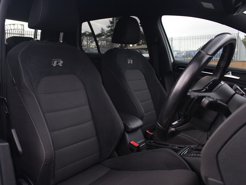 Used Volkswagen Golf 2019 for sale - 77802808: Photo 29