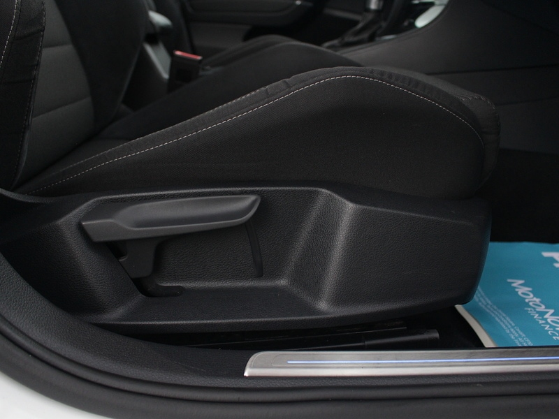 Used Volkswagen Golf 2019 for sale - 77802808: Photo 30