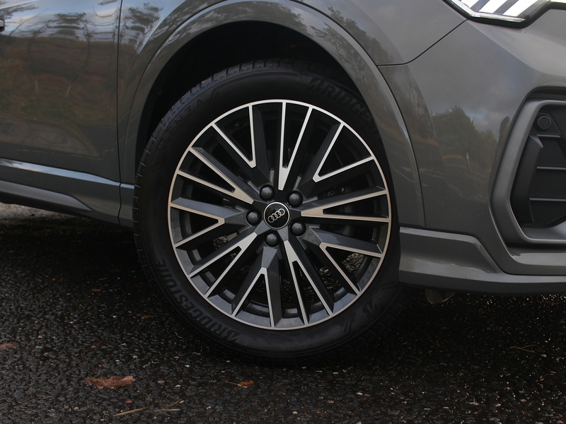 Used Audi Q3 2024 for sale - 77802839: Photo 5