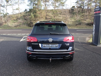 Used Volkswagen Touareg 2015 for sale - 77746210: Photo