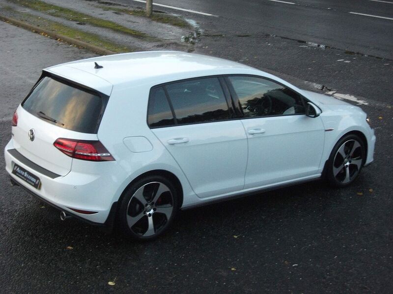 Used Volkswagen Golf 2017 for sale - 77802811: Photo 10