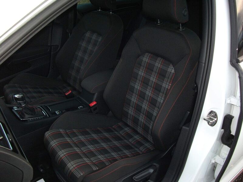 Used Volkswagen Golf 2017 for sale - 77802811: Photo 21