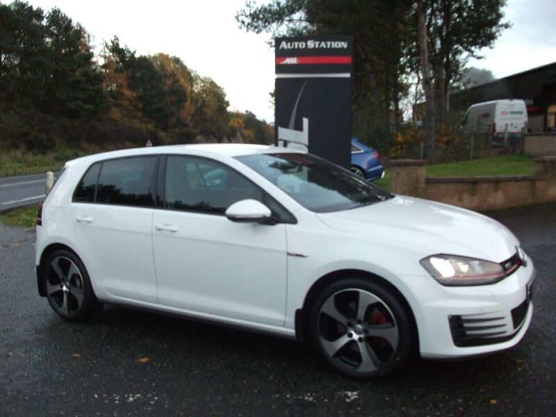 Used Volkswagen Golf 2017 for sale - 77802811: Photo 30