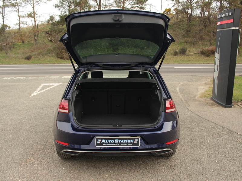 Used Volkswagen Golf 2019 for sale - 77984907: Photo 26