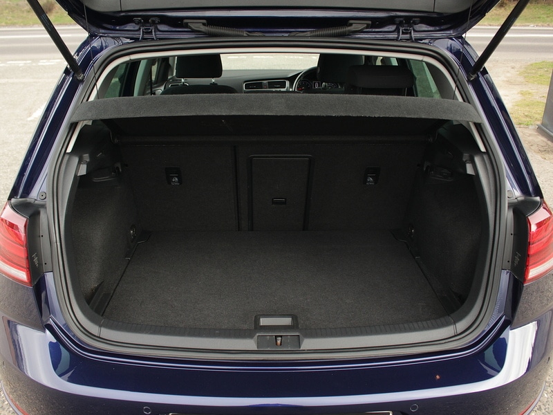 Used Volkswagen Golf 2019 for sale - 77984907: Photo 27