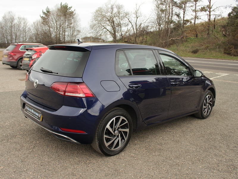 Used Volkswagen Golf 2019 for sale - 77984907: Photo 31
