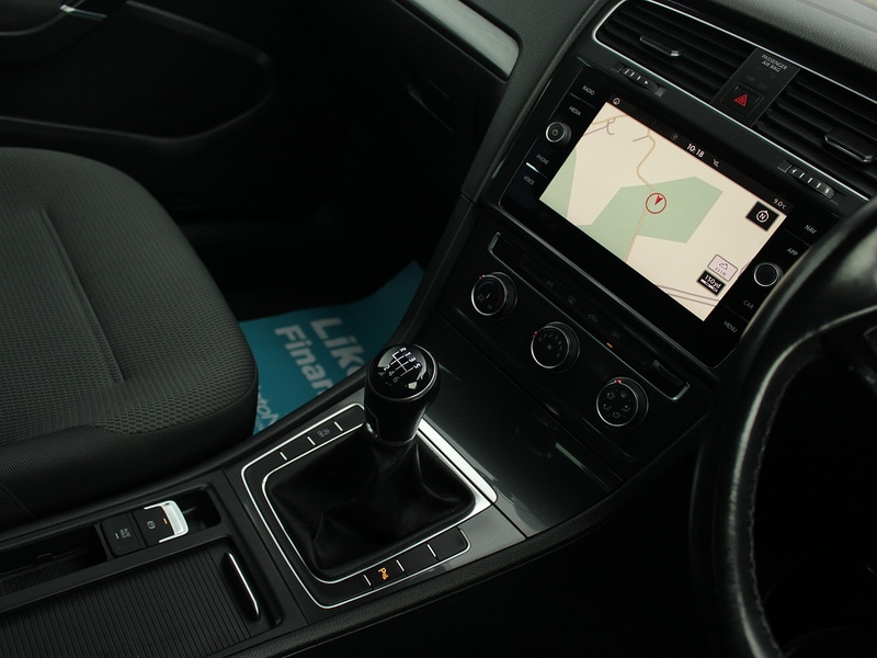 Used Volkswagen Golf 2019 for sale - 77984907: Photo 37